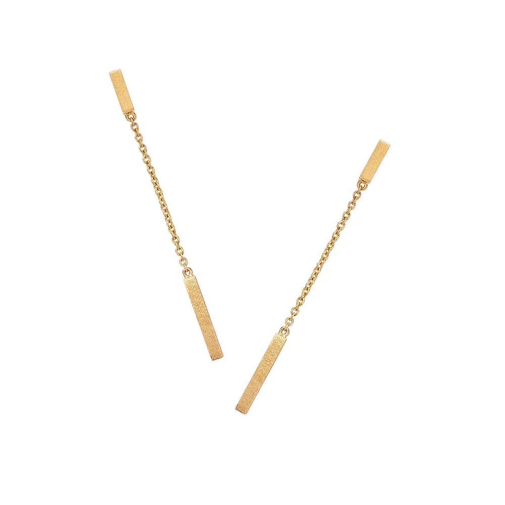 18 Karat Yellow Gold barrel drop earrings