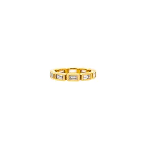 18 Karat Yellow Gold Simone Baguette Diamond Band