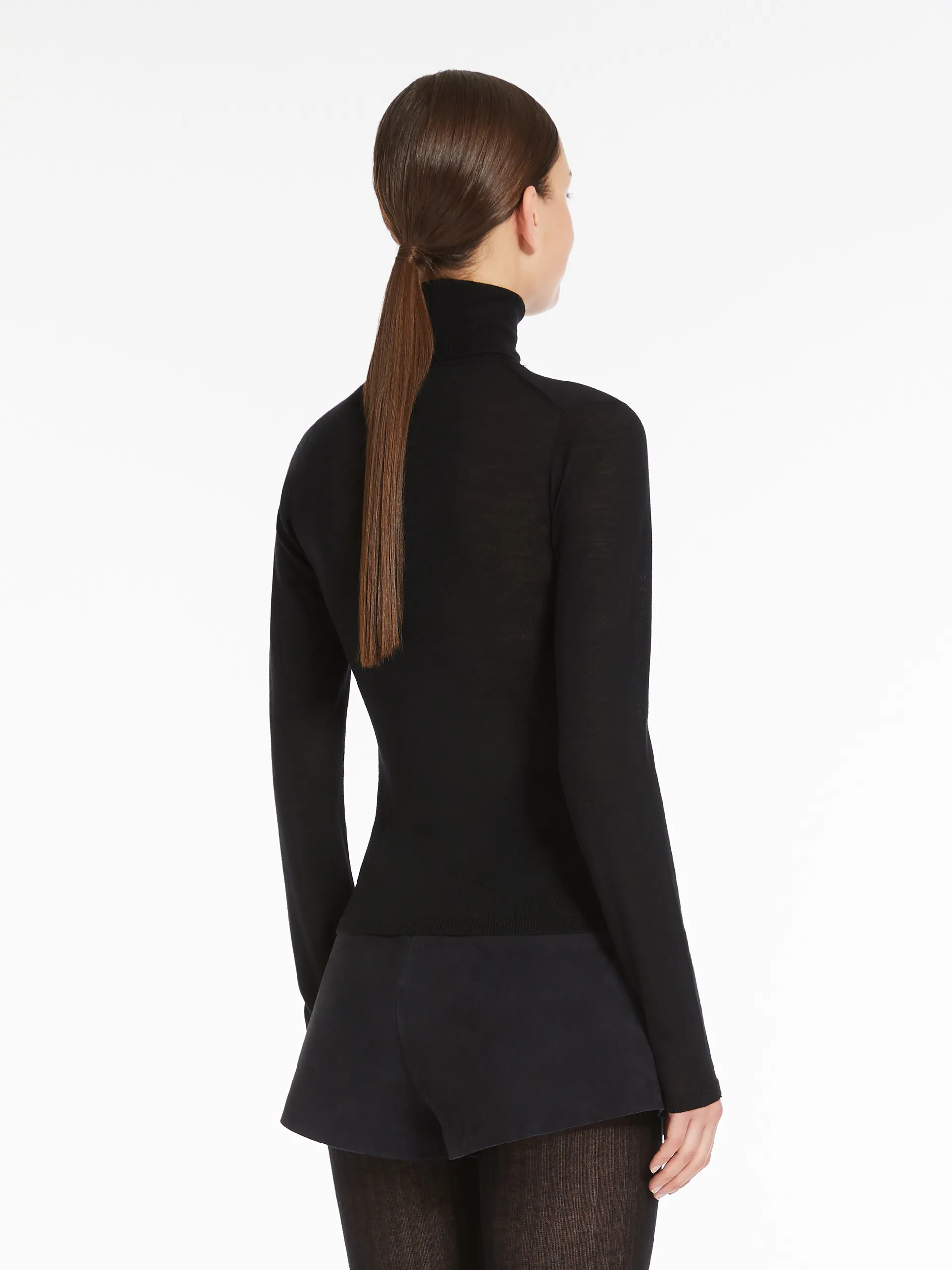 Adda cashmere yarn turtleneck