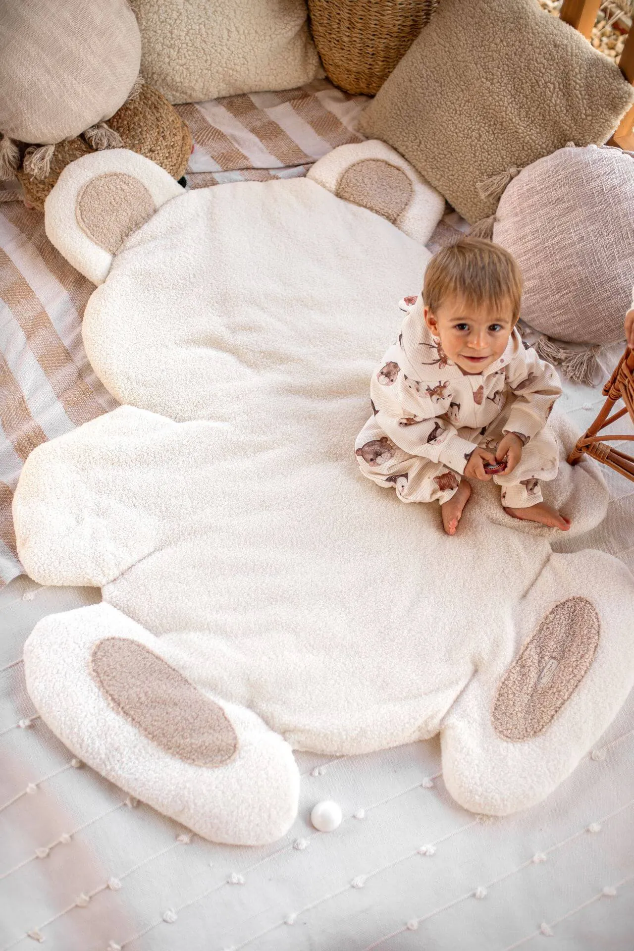 Large Bouclé Baby Floor Playmat "Bear" (4 colours)