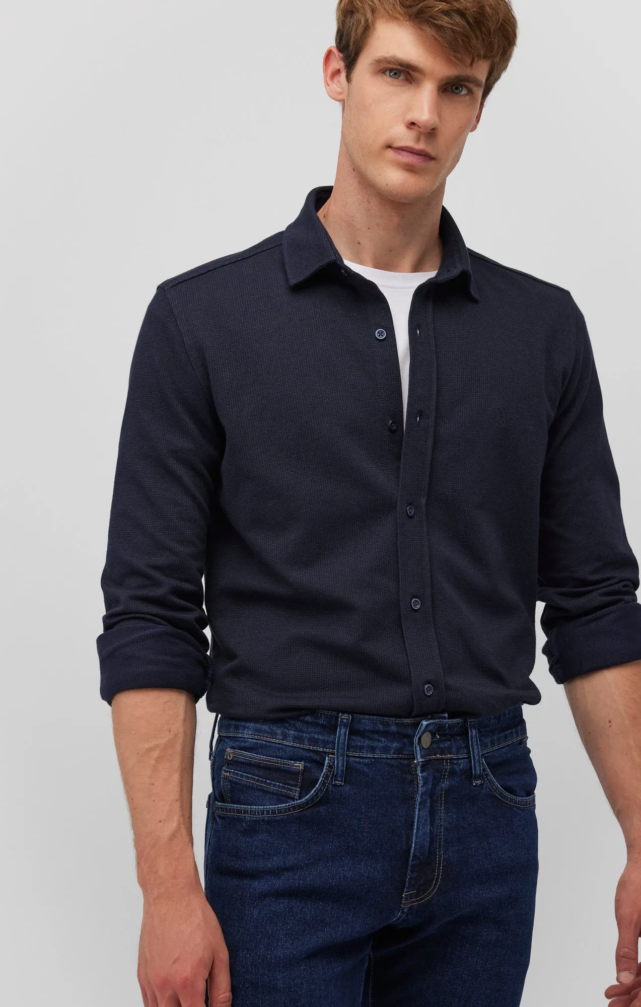 LONG SLEEVE BUTTON-UP SHIRT IN TOTAL ECLIPSE