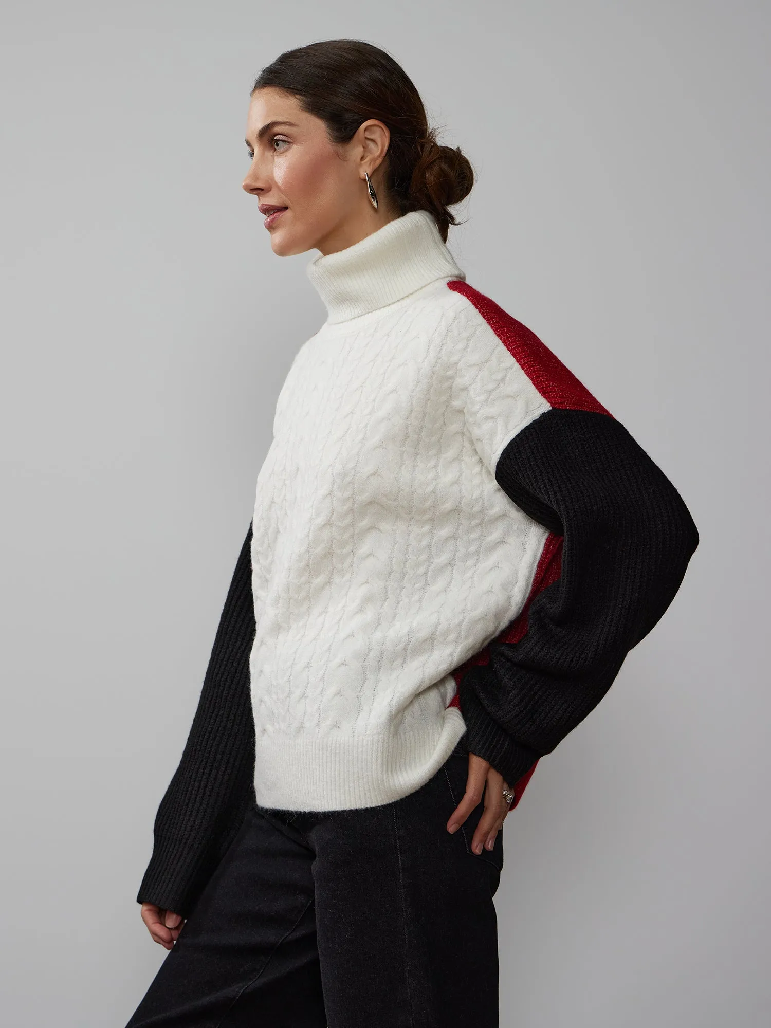 Long Sleeve Colorblock Cable Knit Sweater