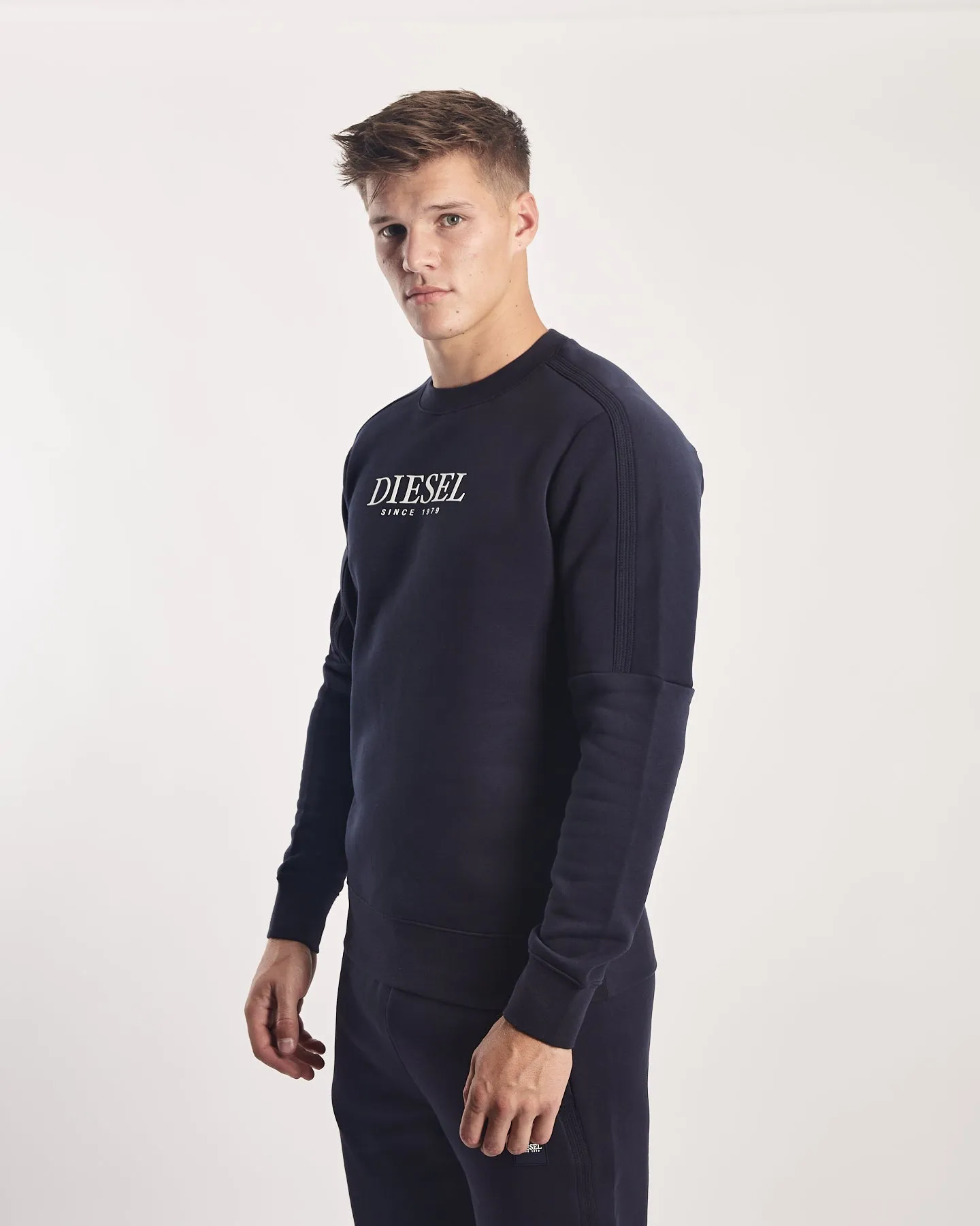 Omarion Sweatshirt Ultra Navy