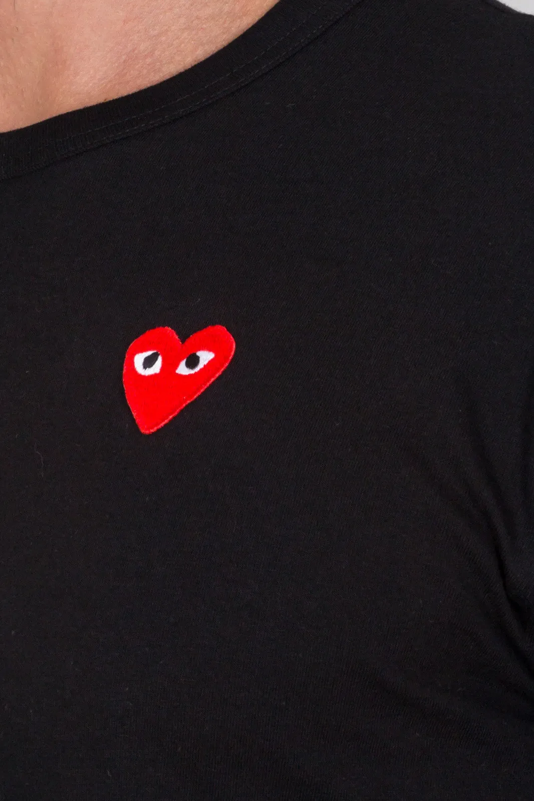 Play T-Shirt Red Heart