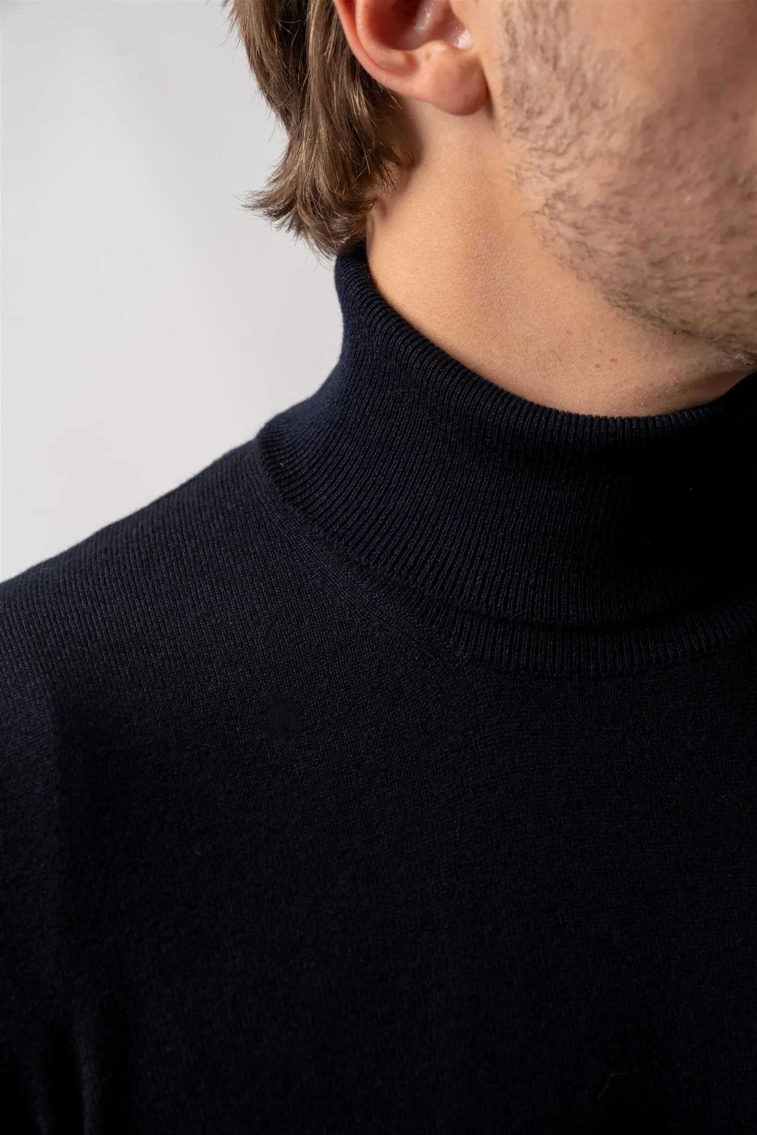 Turtle Neck - Navy