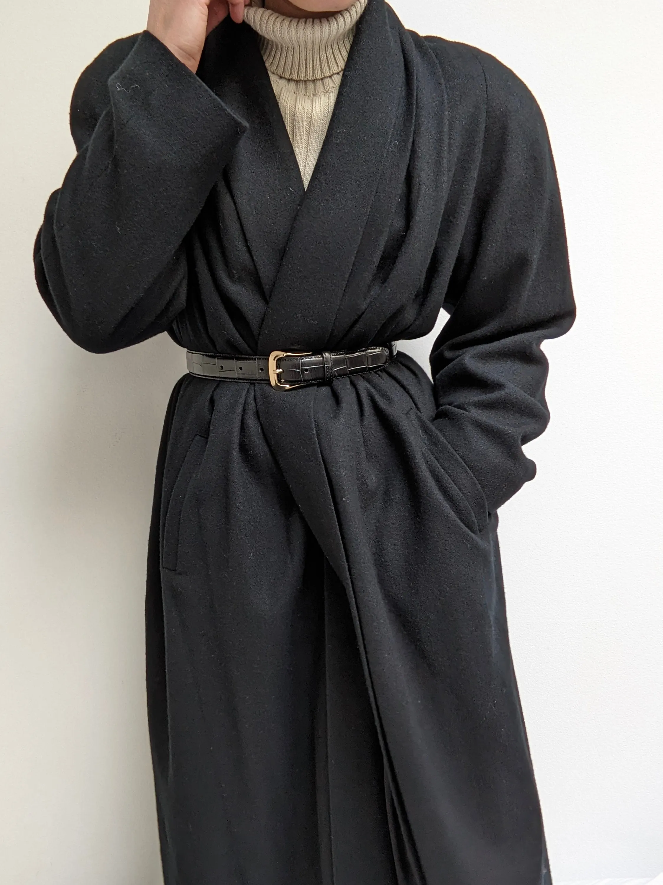 Vintage Onyx Pleated Open Wool Coat