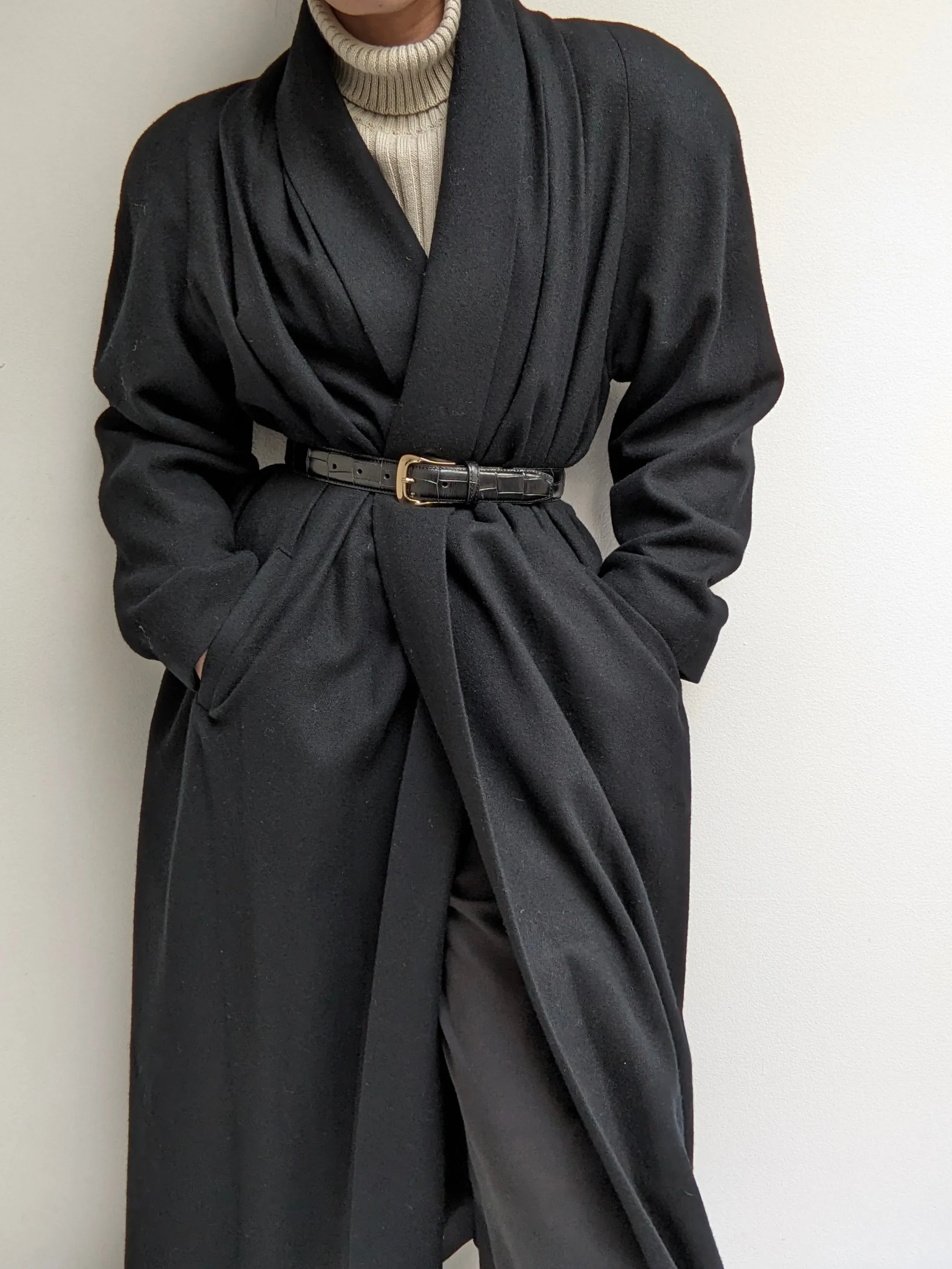 Vintage Onyx Pleated Open Wool Coat